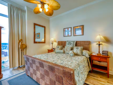Beachfront Condo with Unbeatable view